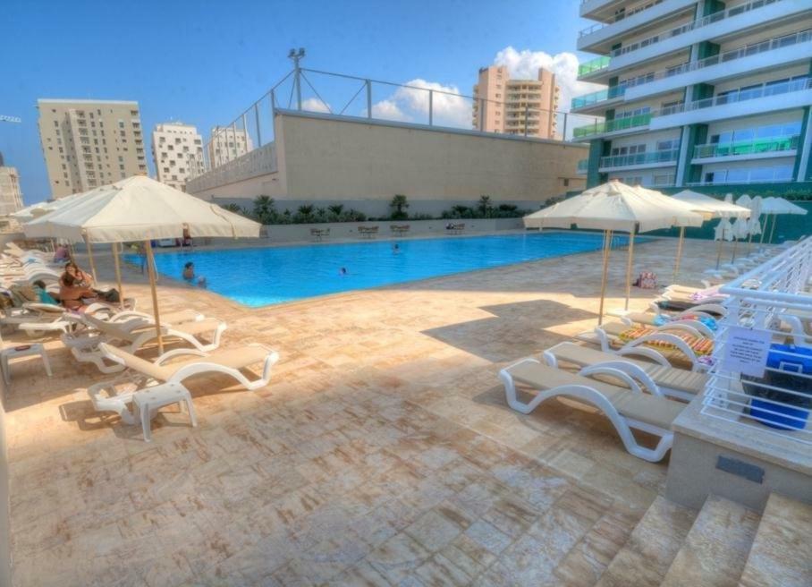Gorgeous Apartment With Terrace In Fort Cambridge, Pool Σλιέμα Εξωτερικό φωτογραφία