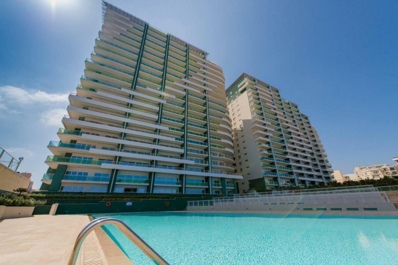Gorgeous Apartment With Terrace In Fort Cambridge, Pool Σλιέμα Εξωτερικό φωτογραφία