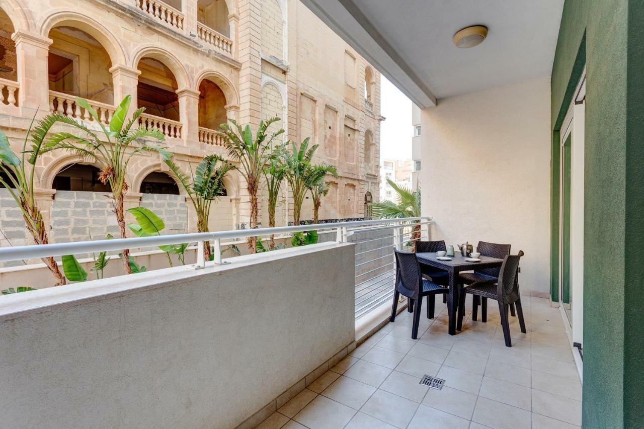 Gorgeous Apartment With Terrace In Fort Cambridge, Pool Σλιέμα Εξωτερικό φωτογραφία