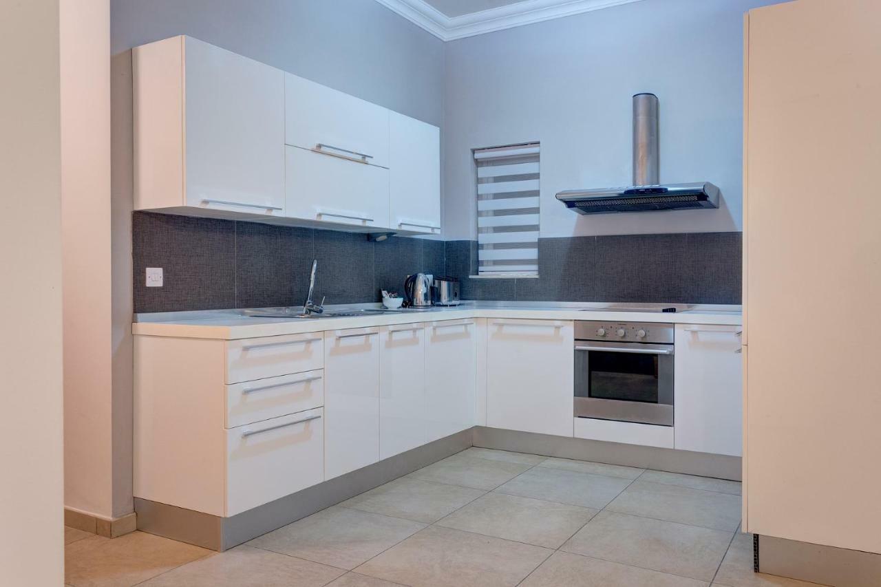 Gorgeous Apartment With Terrace In Fort Cambridge, Pool Σλιέμα Εξωτερικό φωτογραφία