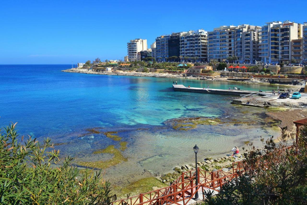 Gorgeous Apartment With Terrace In Fort Cambridge, Pool Σλιέμα Εξωτερικό φωτογραφία